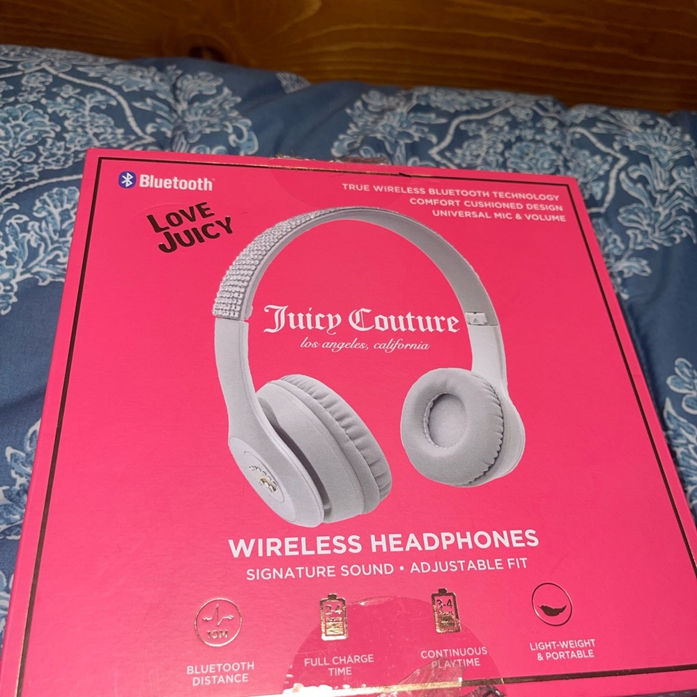 Juicy Couture Wireless Headphones